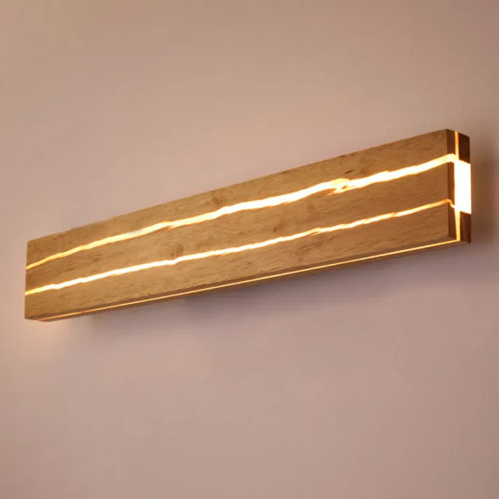 "Elegante Wandleuchte mit natürlichem Holzrissmuster, LED und Acryl; modernes Design für Wohnräume."