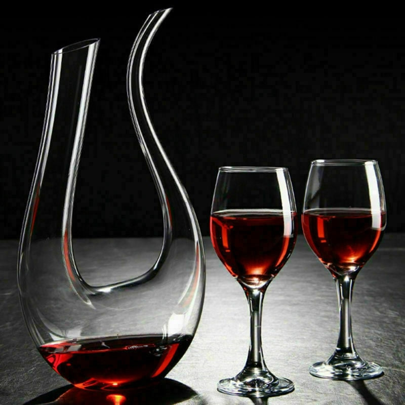 Eleganter 1500ml U-förmiger Weindekanter aus Kristall für exklusives Weinservieren, perfekter Tischakzent.