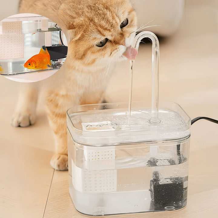 "Eleganter Edelstahl Tiertrinkbrunnen mit leisem Motor und effektivem Filter, ideal für frisches Wasser für Haustiere."