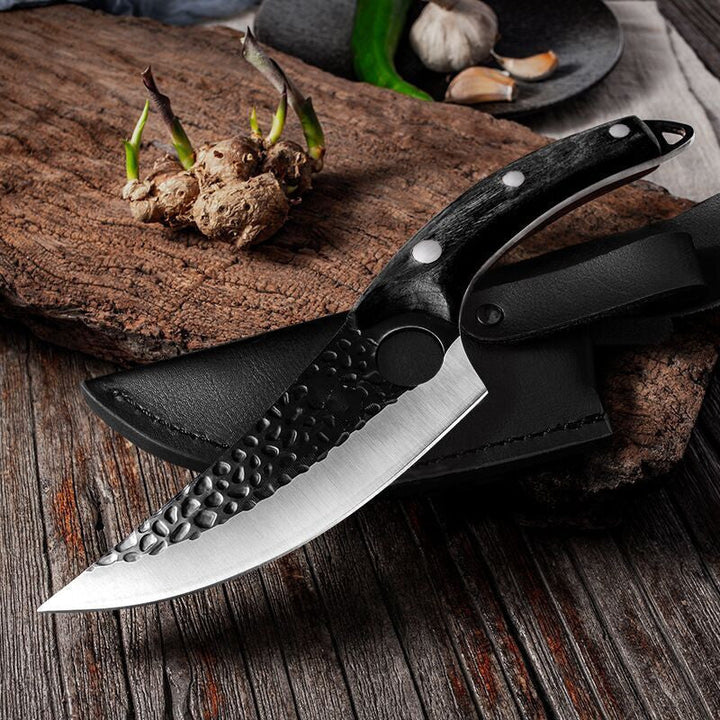 "Elegantes japanisches Küchenmesser mit scharfer Klinge und rutschfestem Holzgriff, ideal für Präzisionsschnitte."