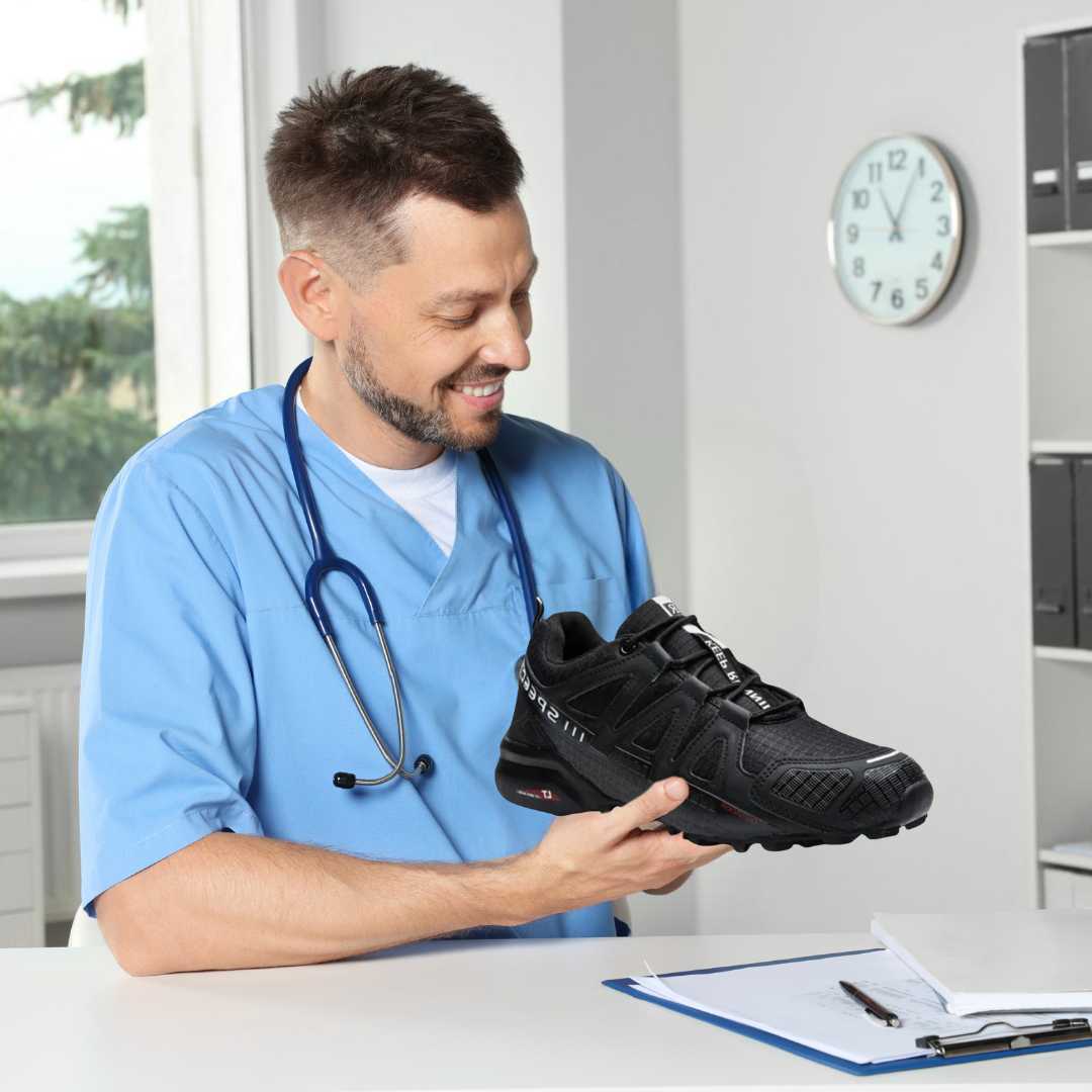 "Ergonomische Wanderschuhe OrthoTrekking IV, grau, rutschfeste Sohle, atmungsaktives Material, ideal fürs Wandern"