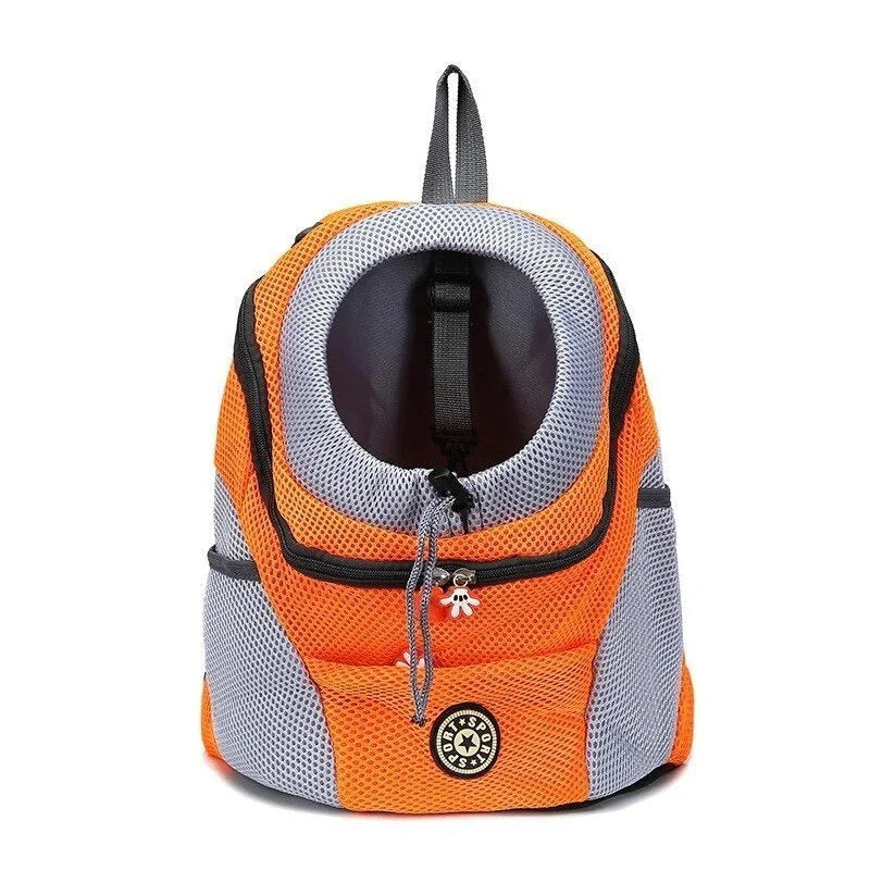 Ergonomischer Hundetransportrucksack mit Hund, atmungsaktivem Mesh, verstellbaren Trägern und integriertem Sicherheitsgurt.