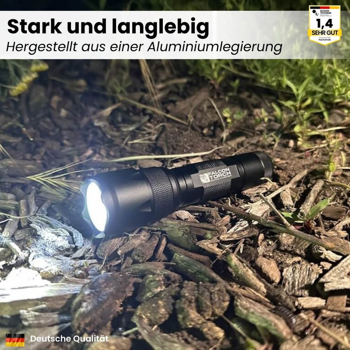 "Extrem helle 500 Lumen militärische Taschenlampe ViperX700 aus Aluminium mit fünf Beleuchtungsmodi für Outdoor-Abenteuer."
