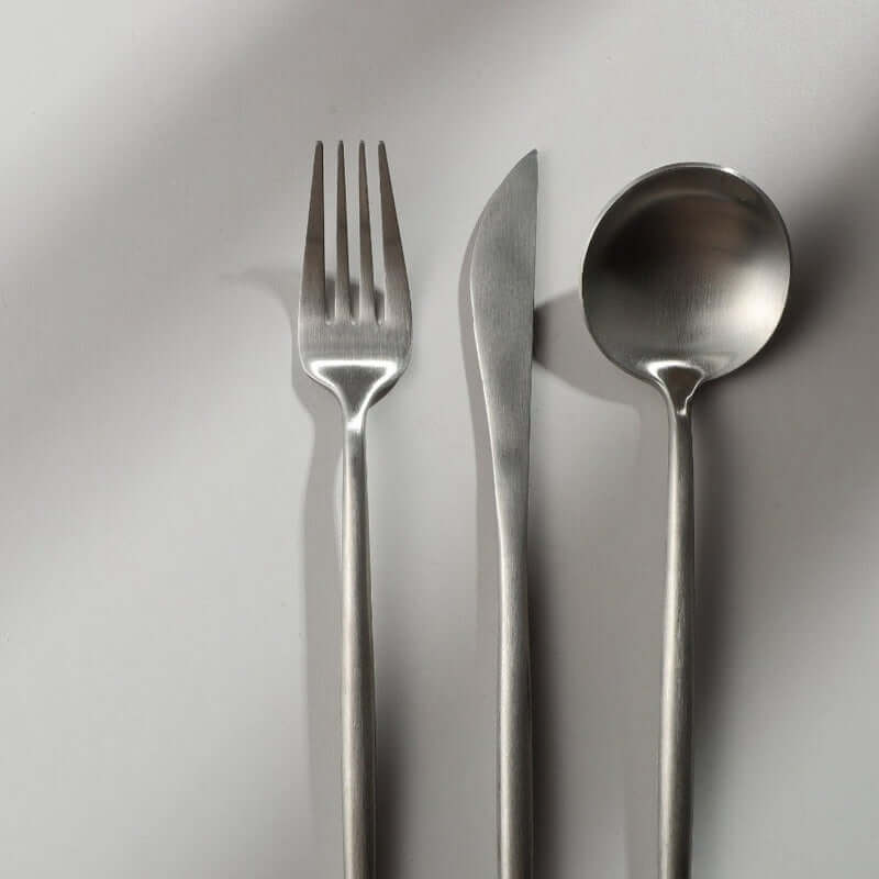 Minimalistisches Edelstahlbesteck Set