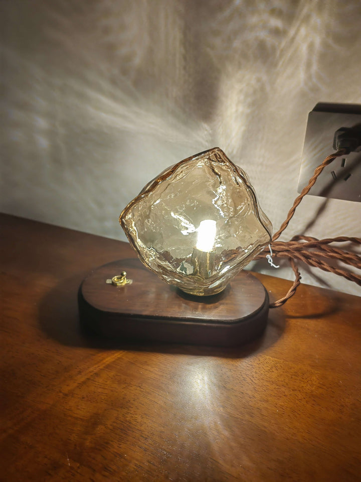 Lampe de table en verre Ice Stone Design