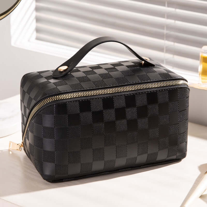 Trousse de maquillage spacieuse en cuir PU