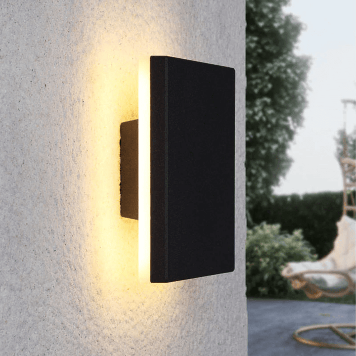 Minimalistische LED Außenwandleuchte