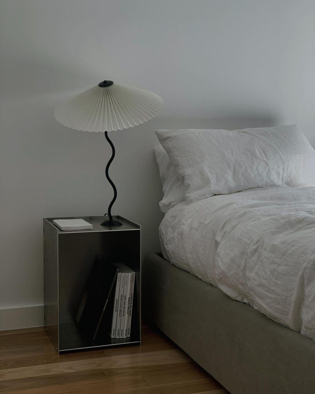 Designer Tischlampe Metall Modern Wellenförmig
