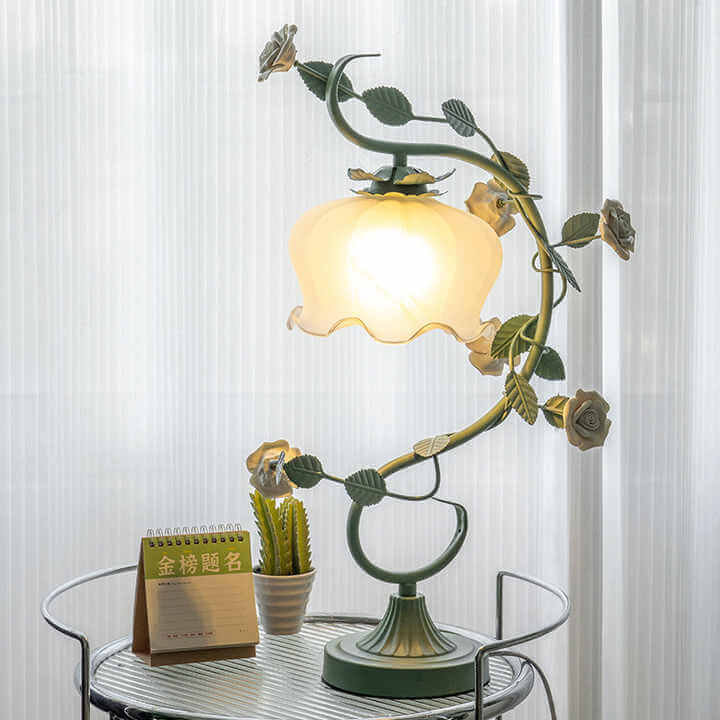 Lampe de table romantique rose 23cm