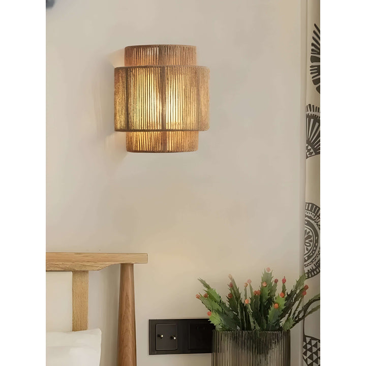 Handgeflochtene Rattan Wandleuchte