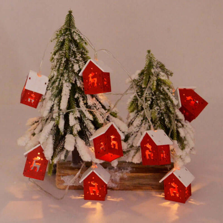 Hängende Holz-Weihnachtshäuser mit LED