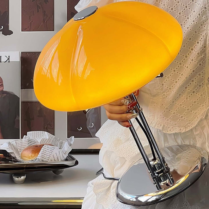 Pilz Design Tischlampe Glas Bernstein