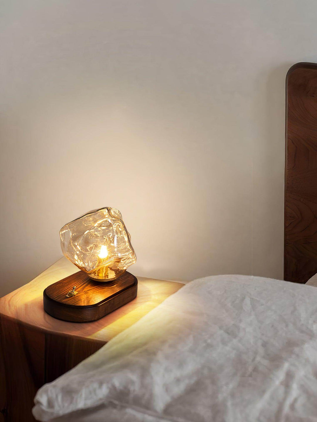 Lampe de table en verre Ice Stone Design