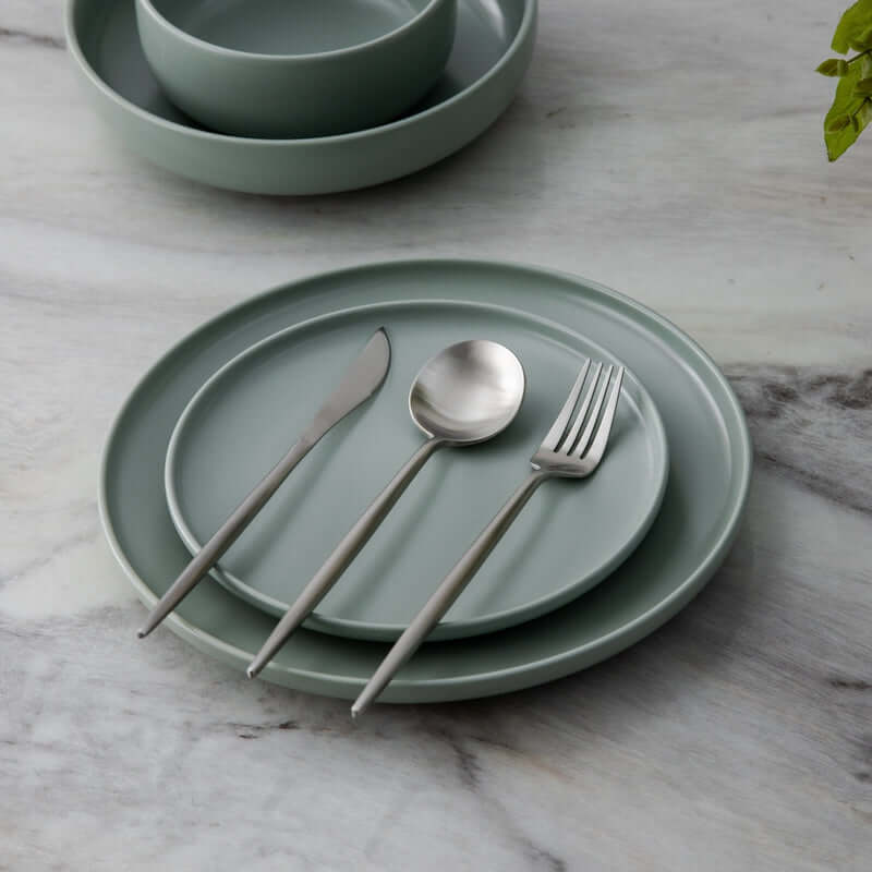 Minimalistisches Edelstahlbesteck Set