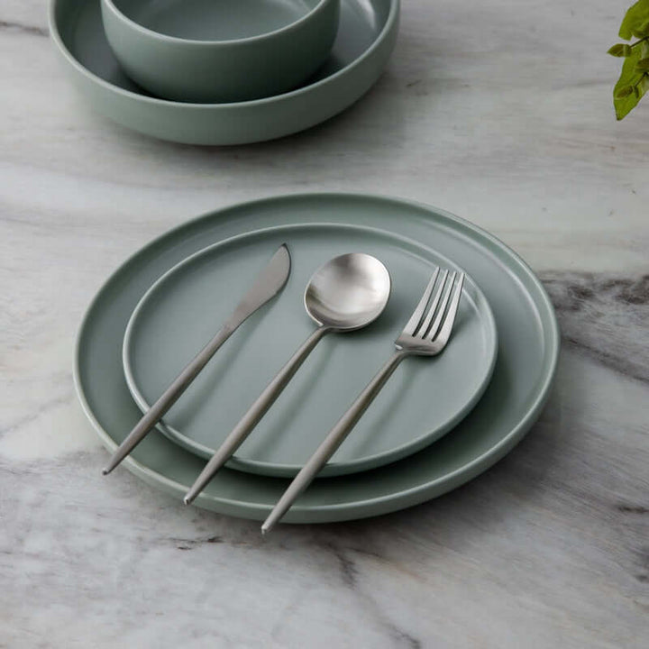 Minimalistisches Edelstahlbesteck Set