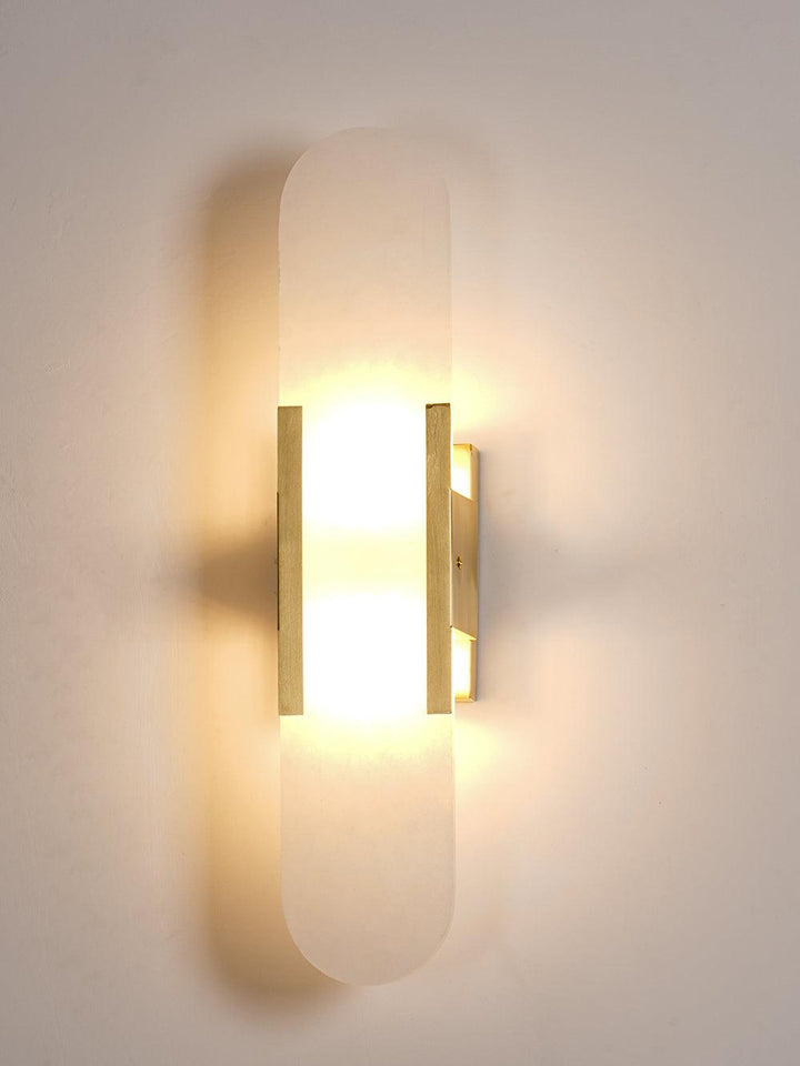 Langgestreckte Alabaster-Wandleuchte