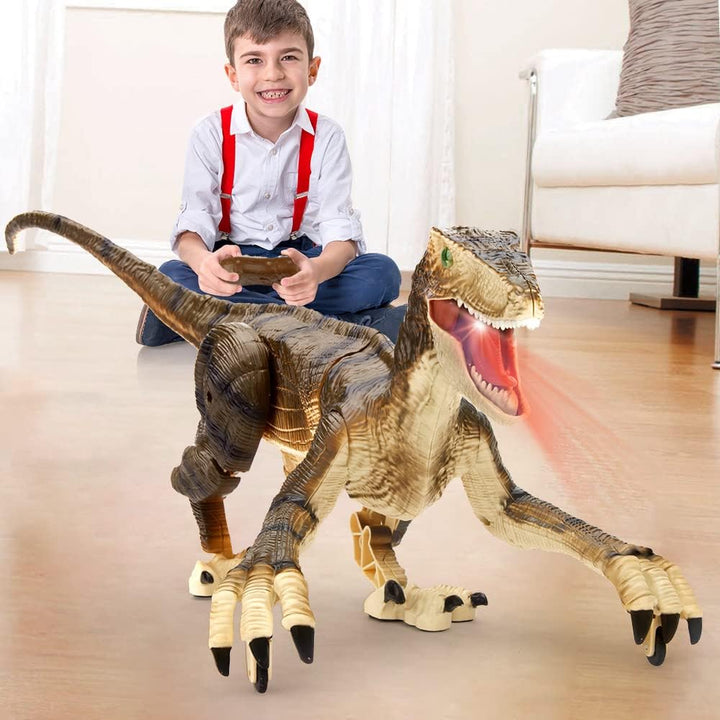 "Ferngesteuerter Dinosaurier mit Nebelspray, furchteinflößendes Design, realistische Bewegungen, Spaß für Kinderzimmer."