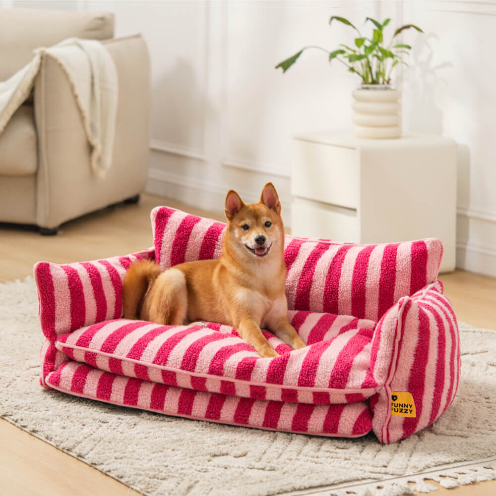"Gestreiftes doppellagiges Haustierschlafsofa mit Lammwolle, ideal für Katzen und Hunde, beige und schwarz-weiß verfügbar"