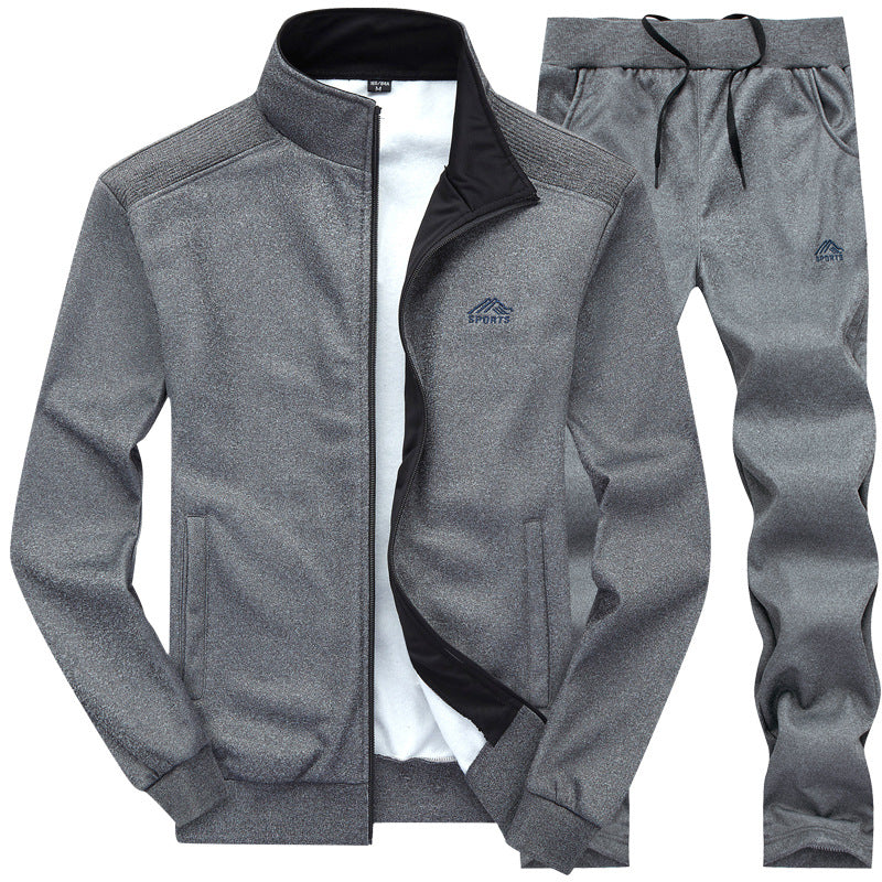 Grauer Herren-Trainingsanzug, modisches Design, Vorderansicht; ideal für sportliche Aktivitäten und Alltag, bequem und stilvo