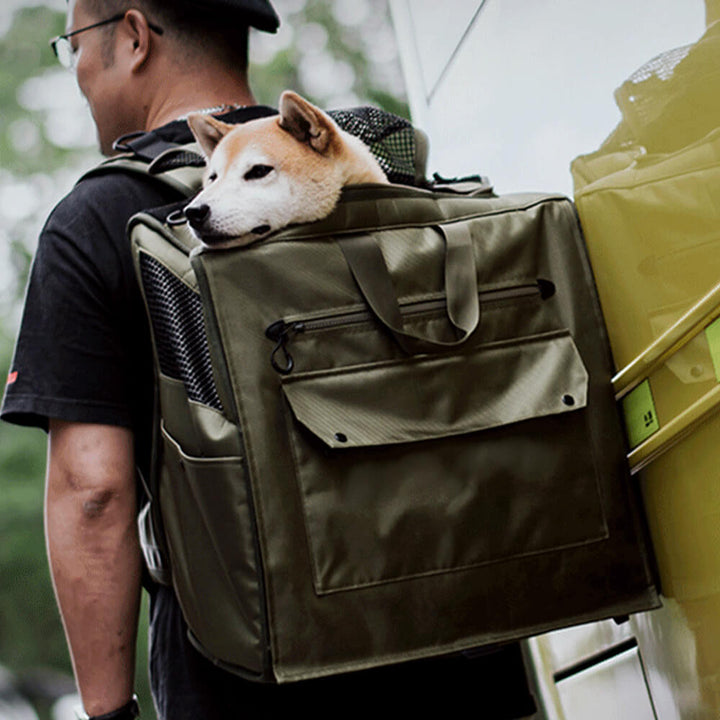 "Großer, atmungsaktiver Reise-Rucksack für Haustiere aus wasserdichtem Material, mit ergonomischen Gurten und Mesh-Design."