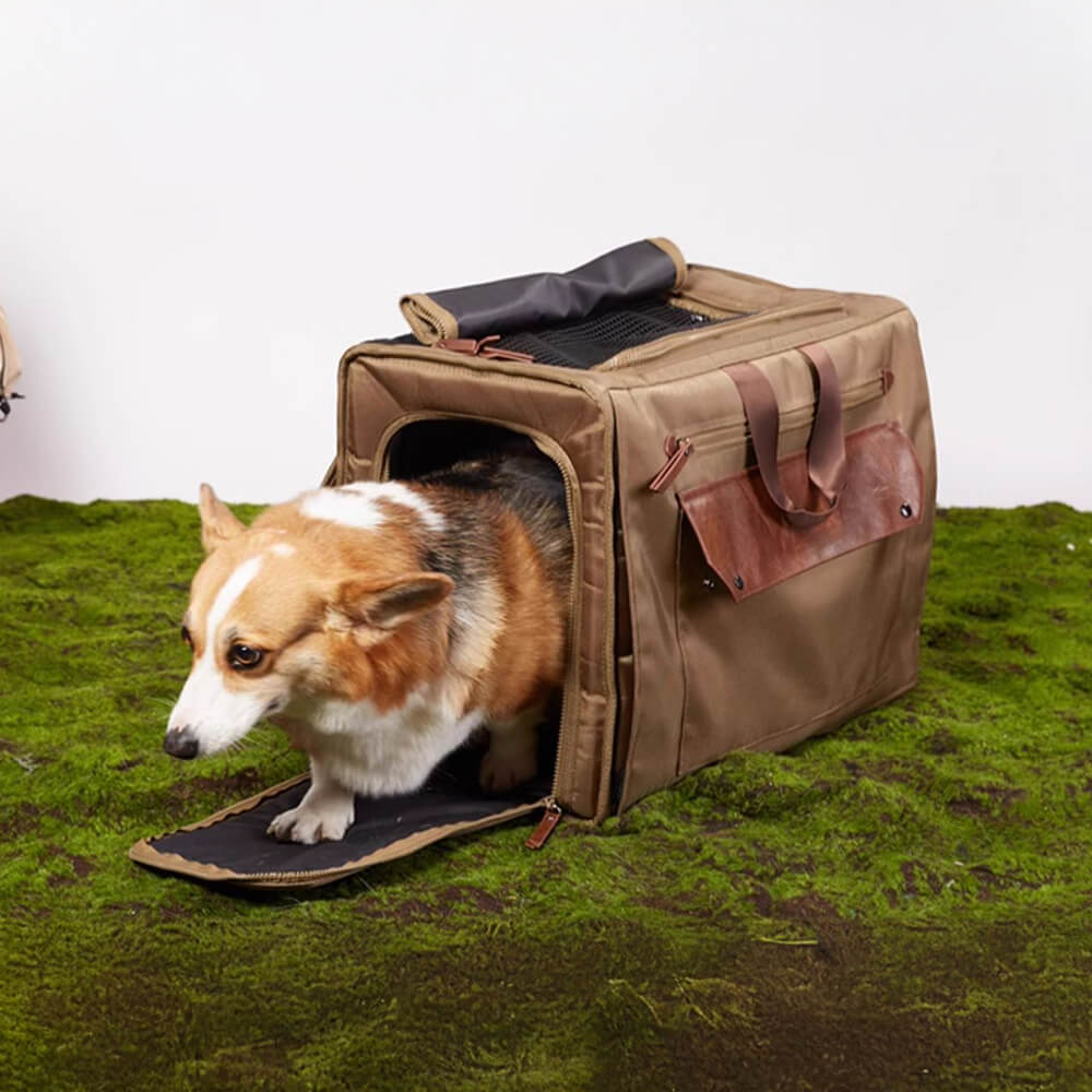 "Großer, atmungsaktiver Reise-Rucksack für Haustiere aus wasserdichtem Material, mit ergonomischen Gurten und Mesh-Design."
