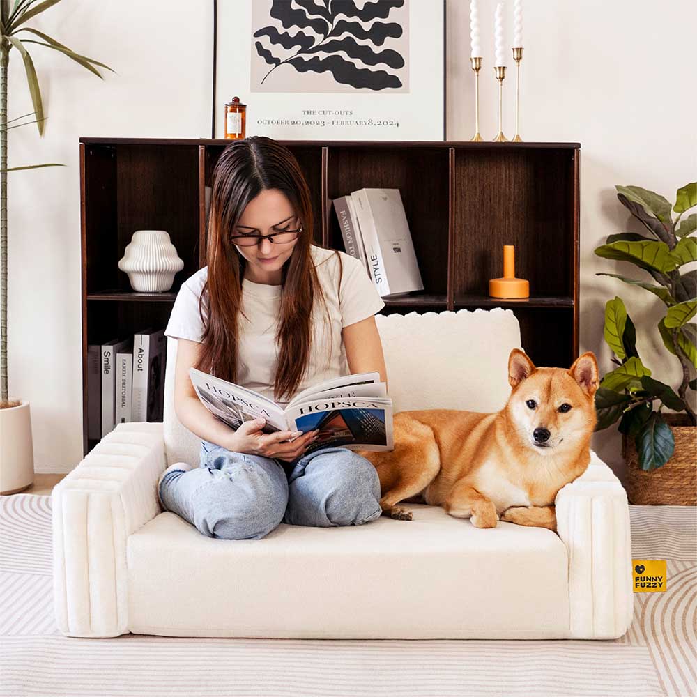 "Großes orthopädisches Mensch-Hund-Bett in flauschigem Beige mit weichen Nackenrollen für maximalen Komfort und Unterstützung