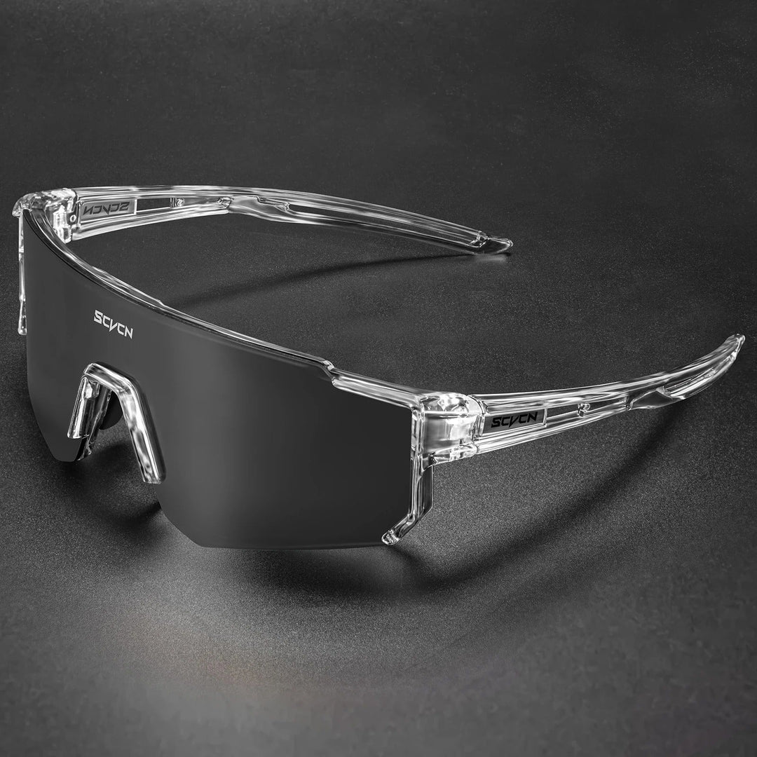 Hochleistungs-Sportsonnenbrille mit UV400 Schutz in frontaler Ansicht, ideal für Outdoor-Aktivitäten.