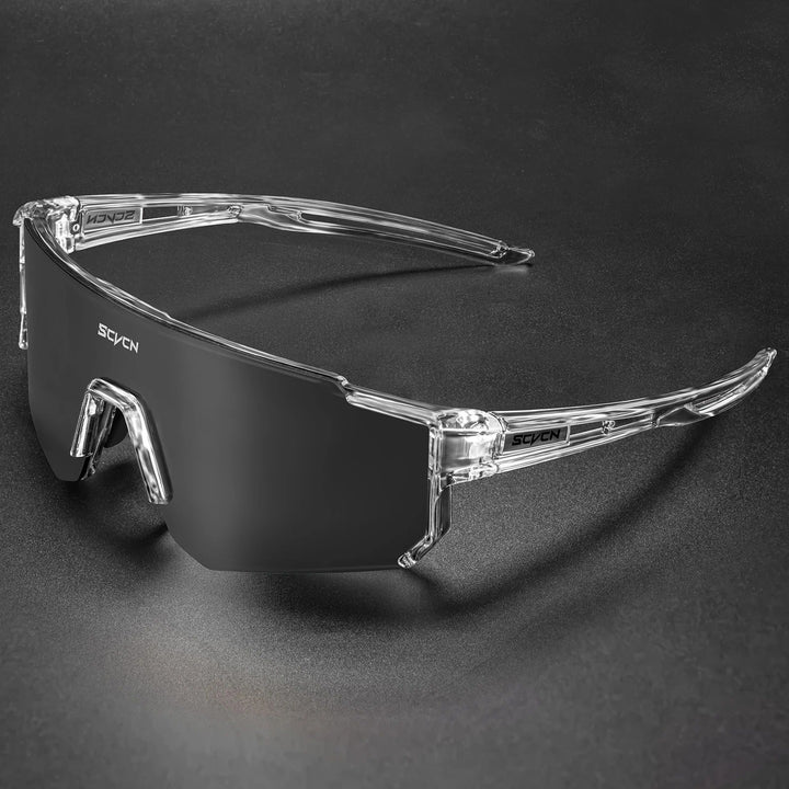 Hochleistungs-Sportsonnenbrille mit UV400 Schutz in frontaler Ansicht, ideal für Outdoor-Aktivitäten.