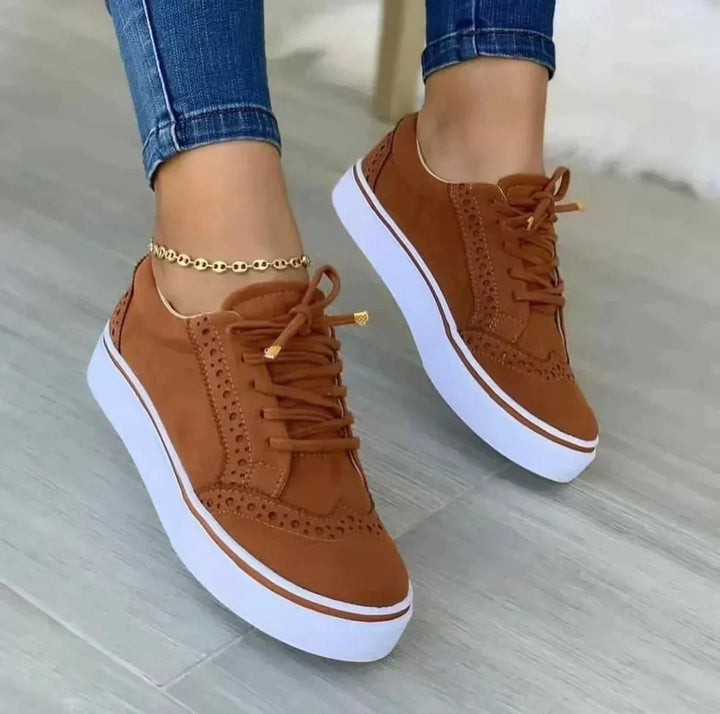 Hochwertige Damen-Laufschuhe aus Leder mit orthopädischem Komfort, Seitenansicht, ideal für stilvolle Frauen.