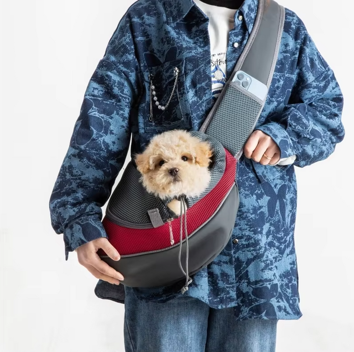 "Hunde-Tragetasche: graue, atmungsaktive Schultertasche mit gepolsterten Gurten für maximalen Komfort unterwegs."