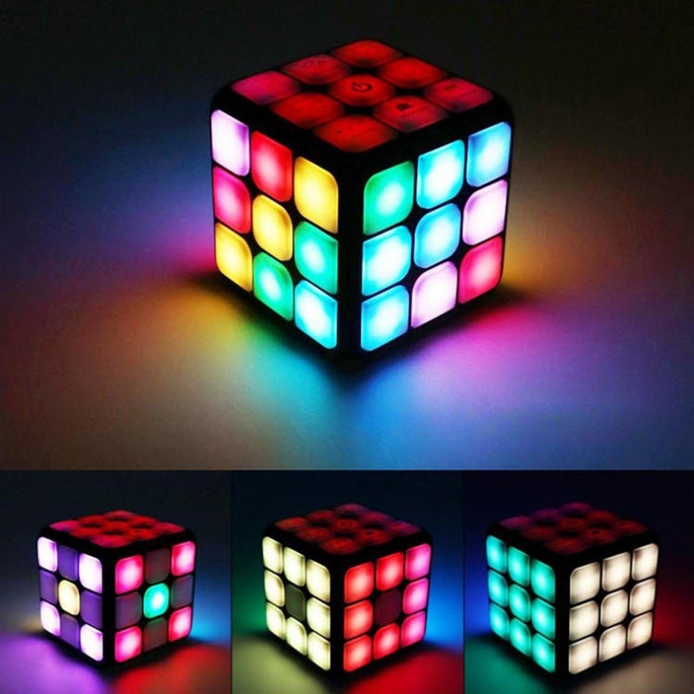 Intelligentes Rubik's Cube Puzzle, stilvolles Design, verbessert kognitive Fähigkeiten, ideal für alle Schwierigkeitsstufen.