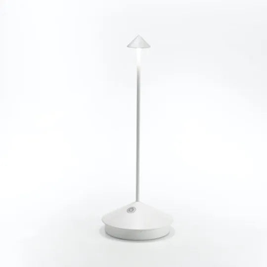 "Kabellose dimmbare LED-Tischleuchte, wasserfest, modernes Design, geeignet für drinnen und draußen, schlank und stilvoll."
