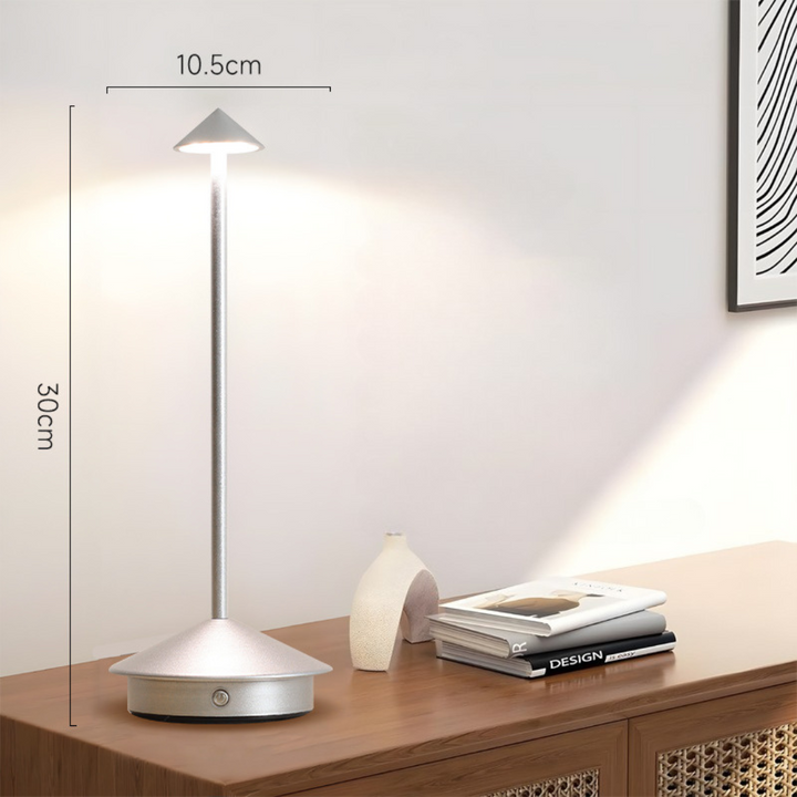"Kabellose LED Tischlampe mit dimmbarem Touchlicht und modernem Design, ideal für flexible, stilvolle Beleuchtung."