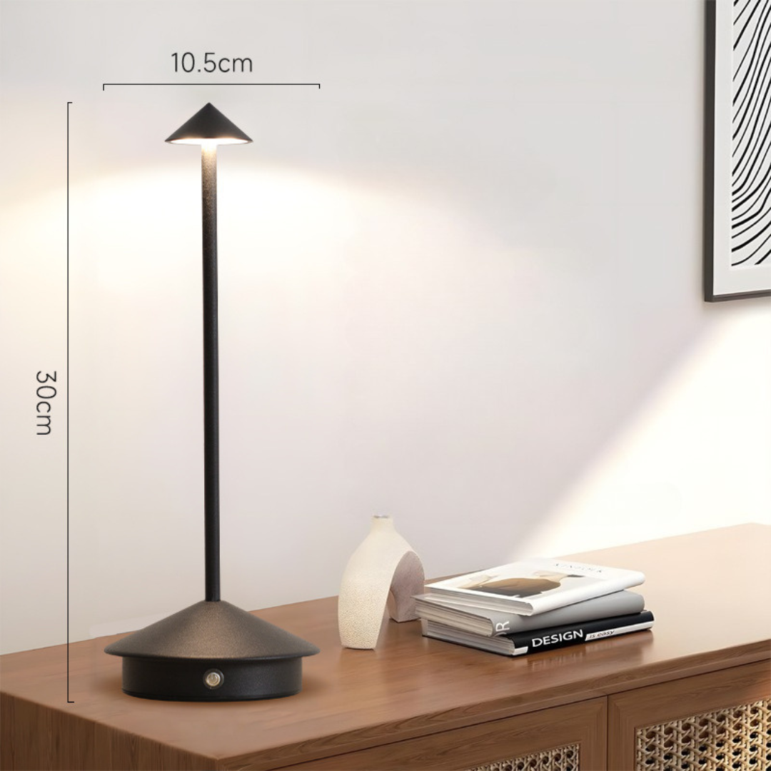 "Kabellose LED Tischlampe mit dimmbarem Touchlicht und modernem Design, ideal für flexible, stilvolle Beleuchtung."