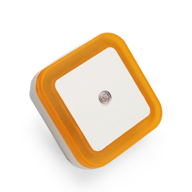 "Kompaktes Smart Sensor Nachtlicht mit stilvollem Design und intelligenter Sensorik für effiziente Raumausleuchtung."