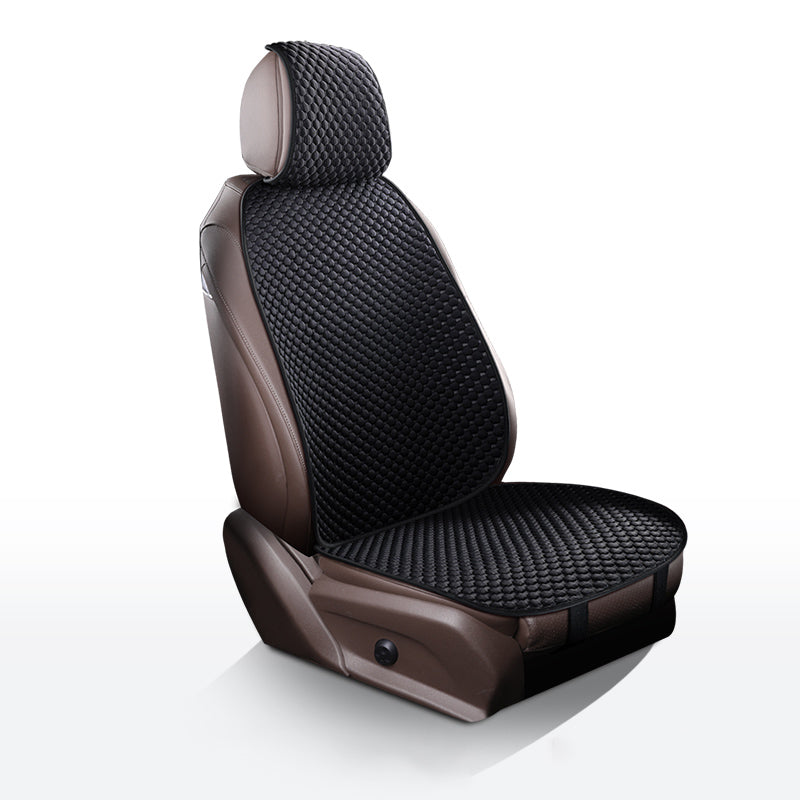Kühlender Autositzschutz aus atmungsaktiver Eisseide, luxuriöses Design, ideal für Mensch und Tier, rutschfester Halt.