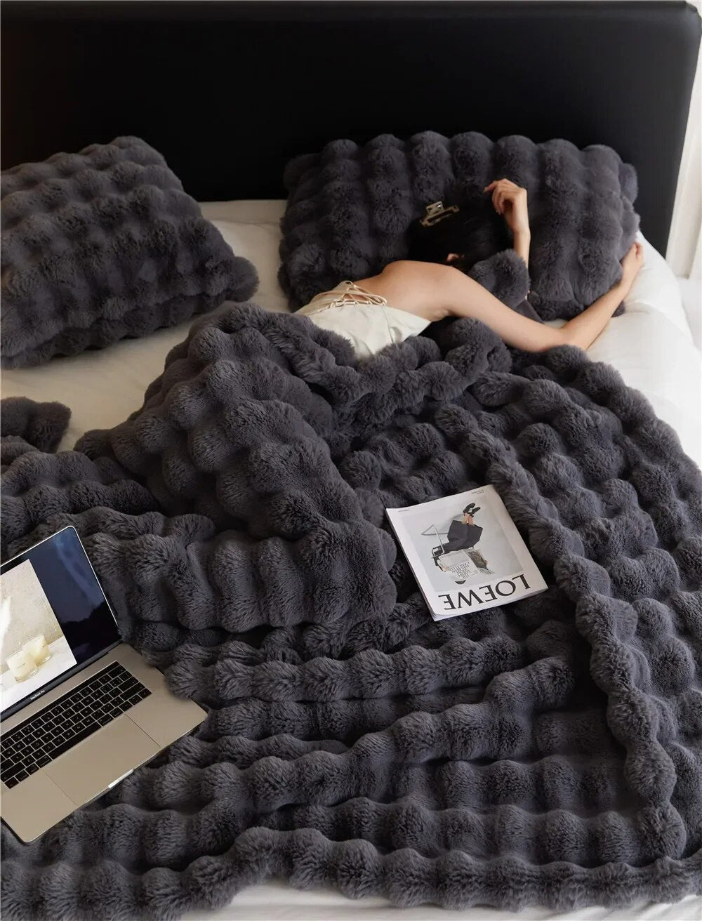 "Kuschelplüschdecke Beige, weich & gemütlich, samtiges Plüschmaterial, ideal für Wohn- & Schlafzimmer, Home & Decor"