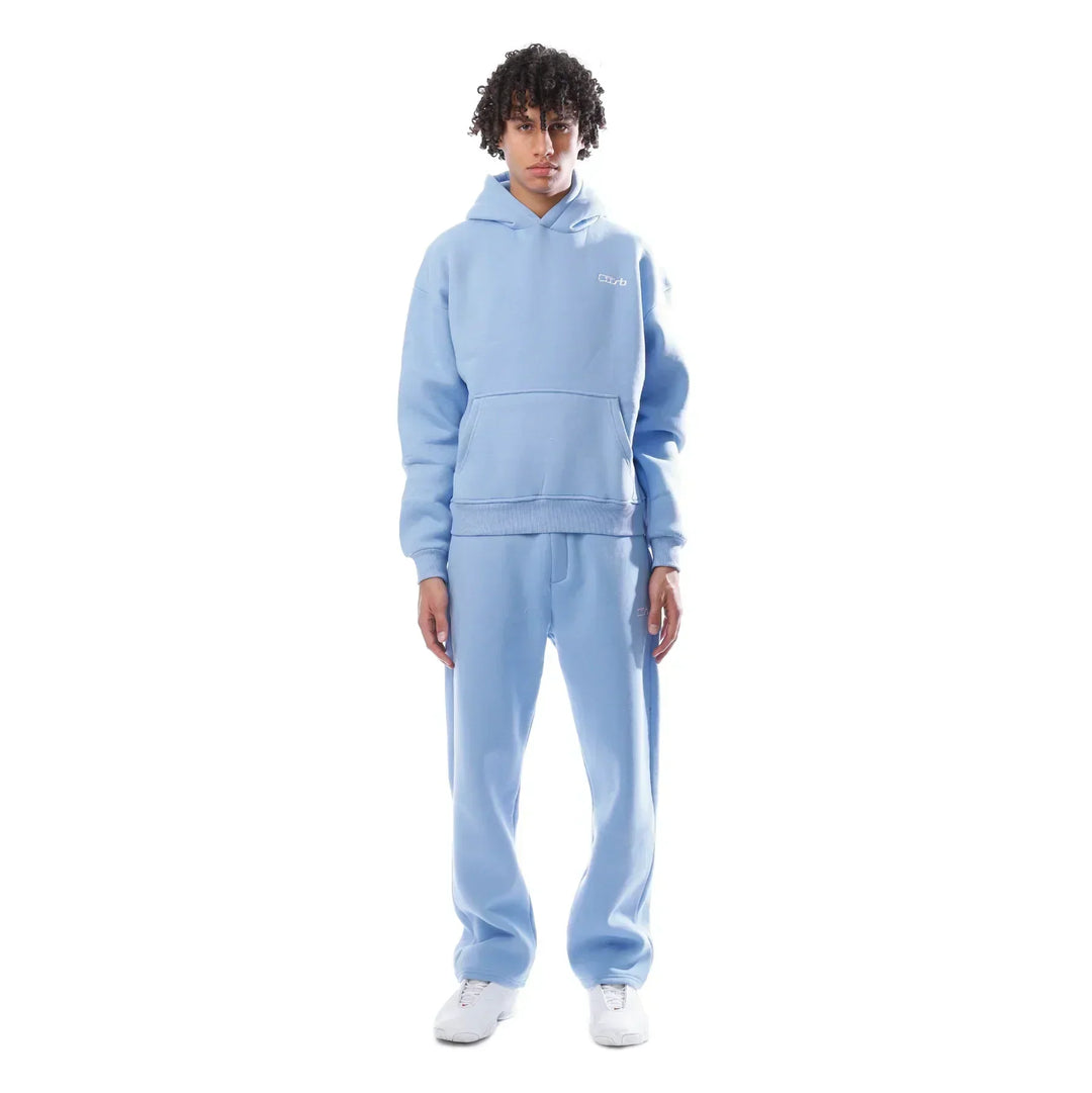 Lässiger blauer Trainingsanzug für Alltag und Sport, stilvoll und bequem, für jede Jahreszeit geeignet.