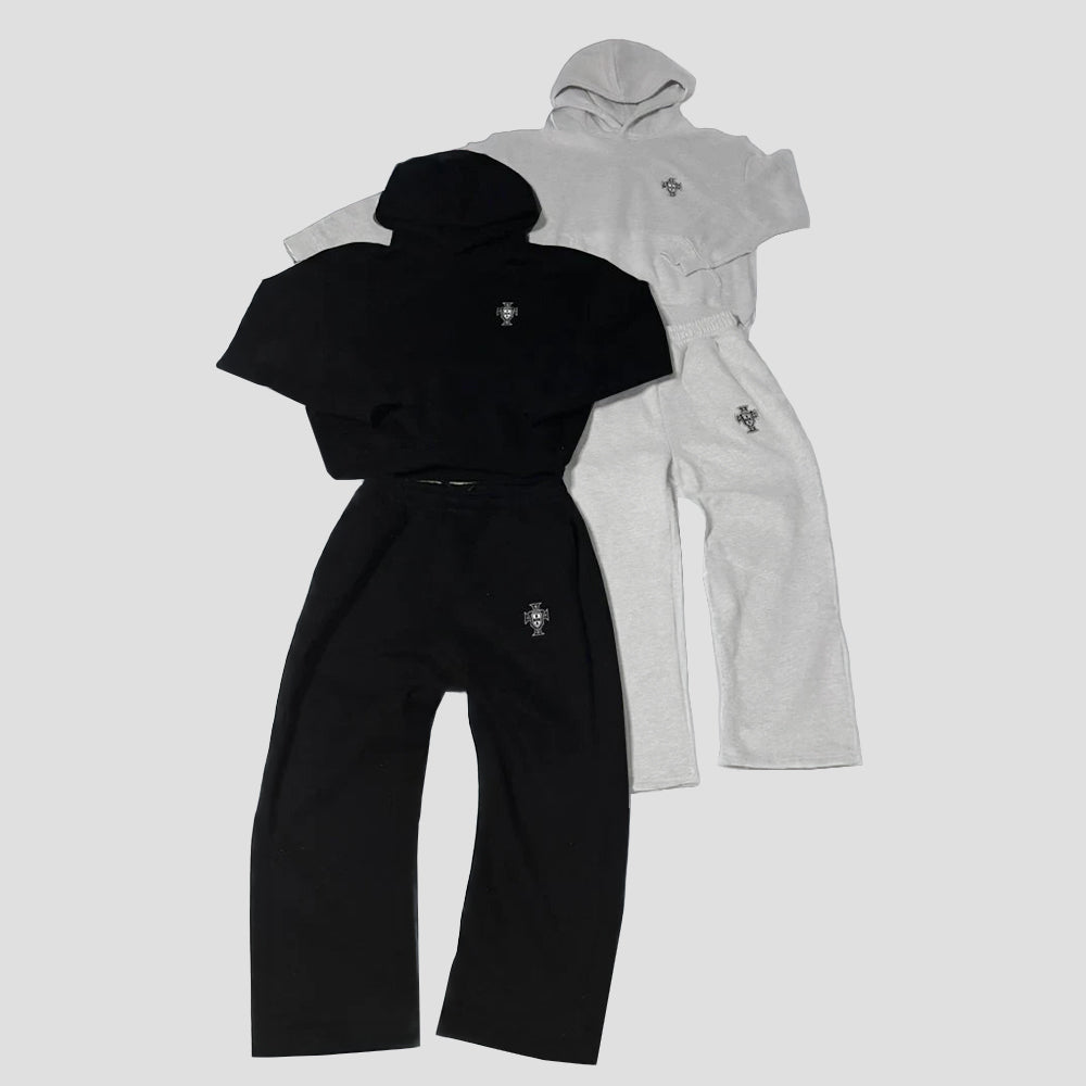 "Luxe Herren-Trainingsanzug in Grau & Schwarz, weiches Material, minimalistisches Design, komfortable Passform"