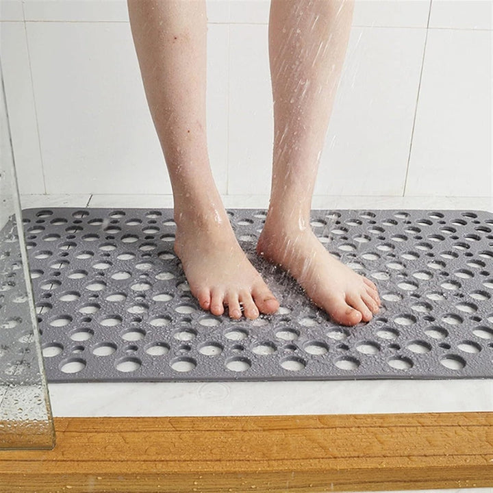 Luxus Anti-Rutsch Badezimmermatte aus grau-schimmelresistentem Material mit Saugnäpfen, rechteckig, pflegeleicht.