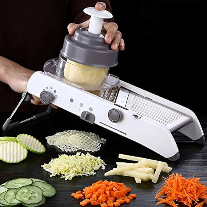 "Mandoline Gemüseschneider mit verstellbaren Edelstahlklingen, ideal für präzises Schneiden von Gemüse in unterschiedlichen S