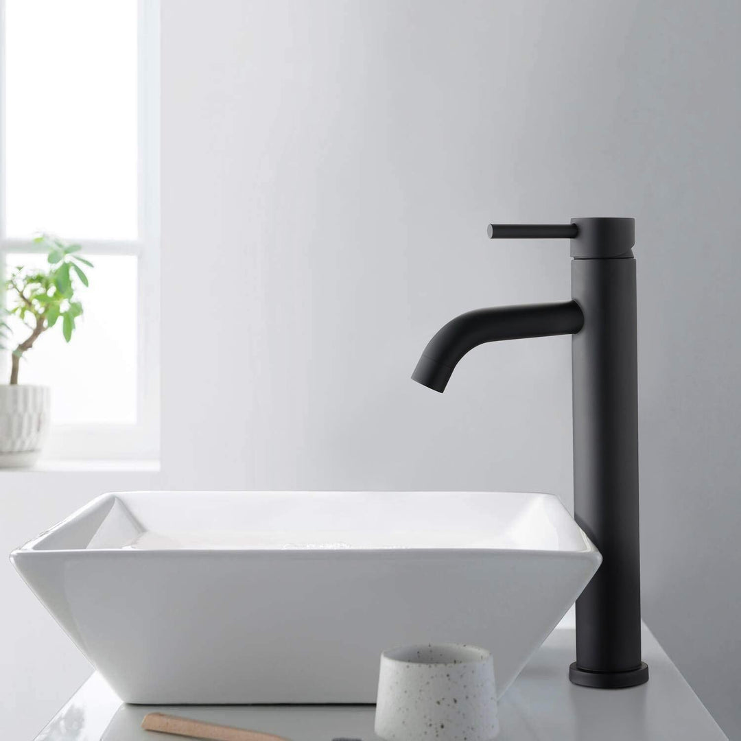 "Mattschwarze Einhebel-Waschtischarmatur mit modernem Design, elegantes Finish, ideal für stilvolle Badezimmer."