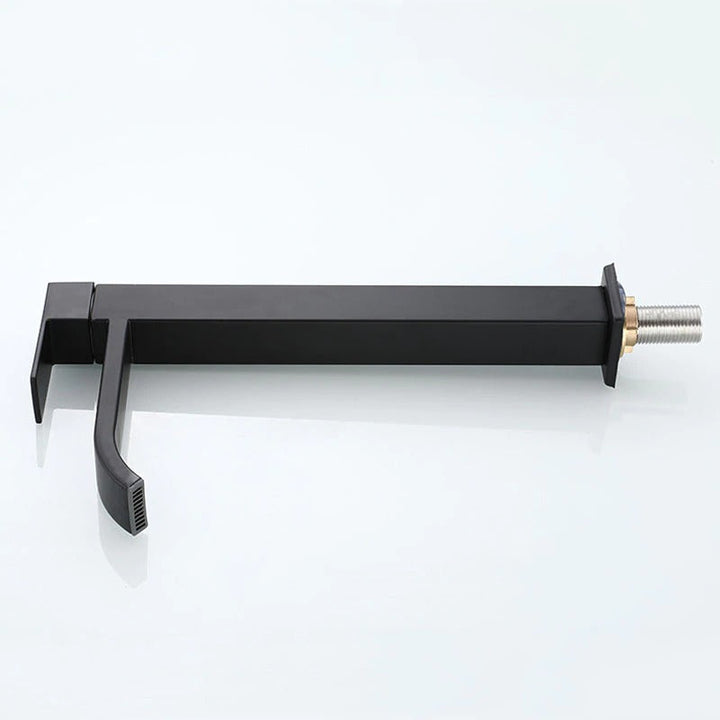"Mattschwarze Einhebel-Waschtischarmatur mit modernem Design, elegantes Finish, ideal für stilvolle Badezimmer."