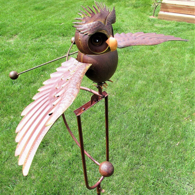 "Metallvogel Deko für Garten: Adler mit beweglichen Flügeln, kunstvoll gestaltet, wetterbeständig für magischen Outdoor-Touch