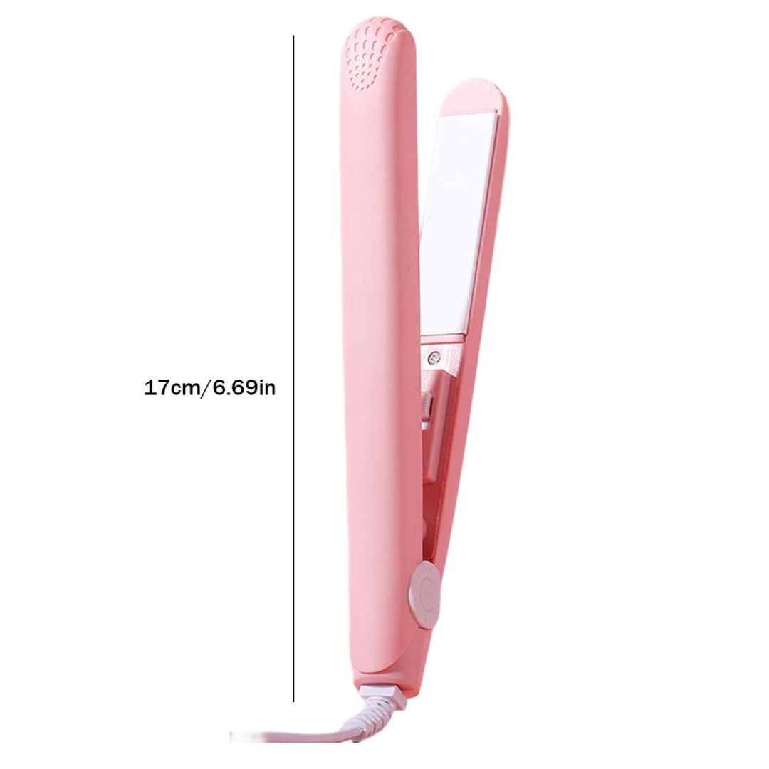 "MiniCurler 2-in-1 Keramischer Locken- und Glätteisen in Lila, kompakt, ergonomisch, schnelles Styling für unterwegs."