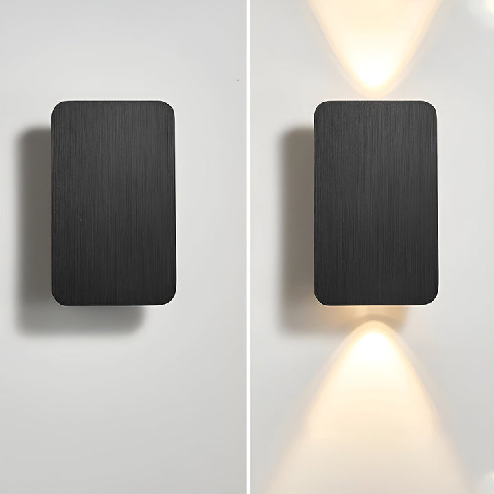 Minimalistische LED-Wandleuchte für stilvolles Wohnen, rechteckiges Design, warme Lichtquelle, energieeffizient, Aluminium.