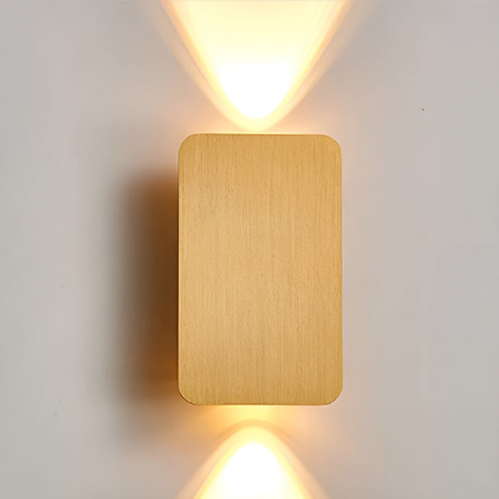 Minimalistische LED-Wandleuchte für stilvolles Wohnen, rechteckiges Design, warme Lichtquelle, energieeffizient, Aluminium.
