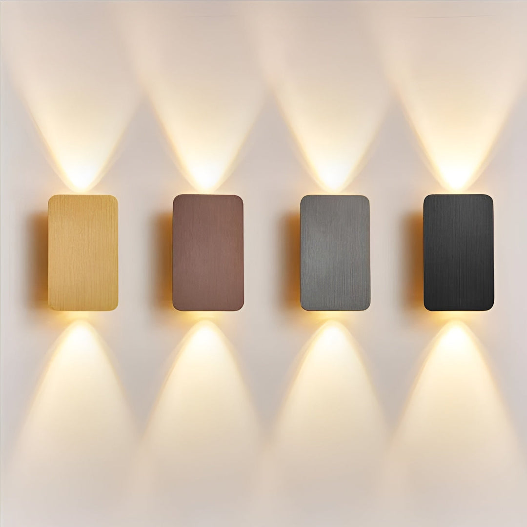 Minimalistische LED-Wandleuchte für stilvolles Wohnen, rechteckiges Design, warme Lichtquelle, energieeffizient, Aluminium.