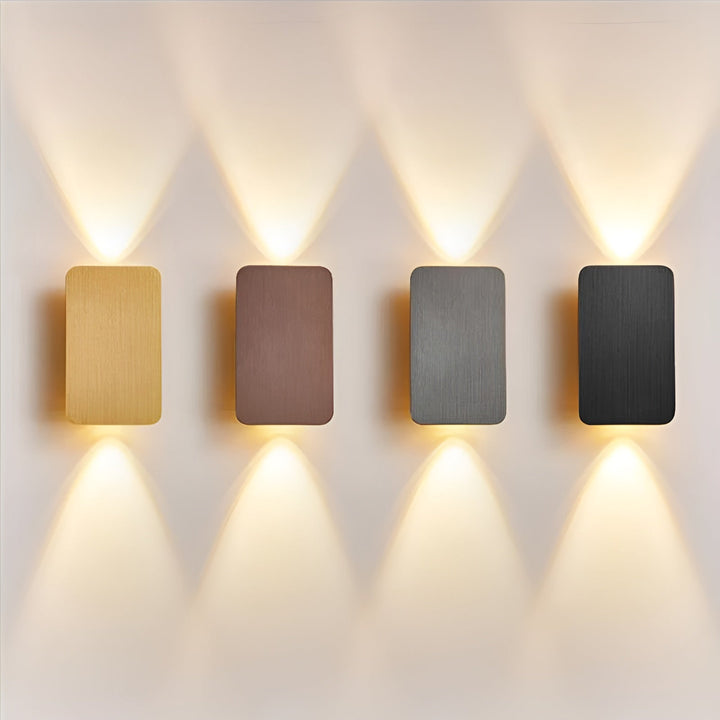 Minimalistische LED-Wandleuchte für stilvolles Wohnen, rechteckiges Design, warme Lichtquelle, energieeffizient, Aluminium.