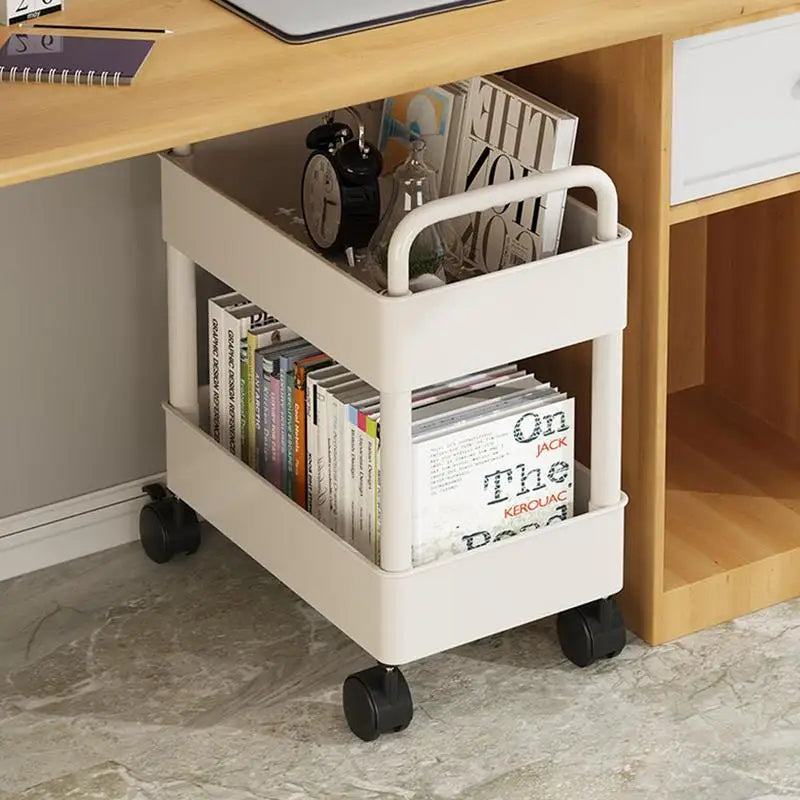 Mobiler Bücherwagen mit 2 Etagen, Rädern und Stifthalter, ideal für kleine Räume, aus robustem Material, einfach zu bewegen.